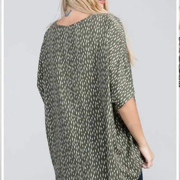 HP ✨ NEW Jodifl Green Oversized Top - Picture 4 of 8